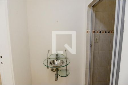 Lavabo de apartamento para alugar com 3 quartos, 97m² em Tijuca, Rio de Janeiro