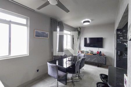 Sala de apartamento à venda com 2 quartos, 64m² em São Lucas, Belo Horizonte
