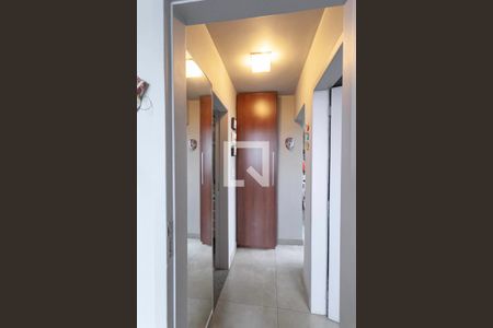 Corredor de apartamento à venda com 2 quartos, 64m² em São Lucas, Belo Horizonte