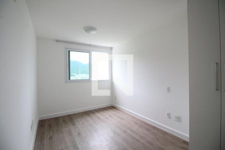Suíte de apartamento para alugar com 2 quartos, 79m² em Barra Olímpica, Rio de Janeiro