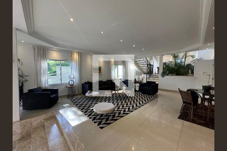 Sala de casa de condomínio para alugar com 5 quartos, 680m² em Residencial Morada dos Lagos, Barueri