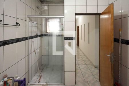 Banheiro de casa à venda com 3 quartos, 110m² em Fazenda da Juta, São Paulo