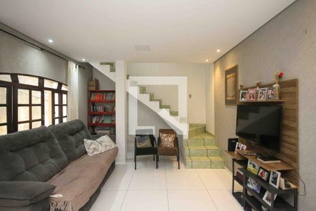 Sala de casa à venda com 3 quartos, 110m² em Fazenda da Juta, São Paulo