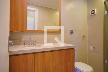Banheiro  de apartamento para alugar com 1 quarto, 50m² em Petrópolis, Porto Alegre