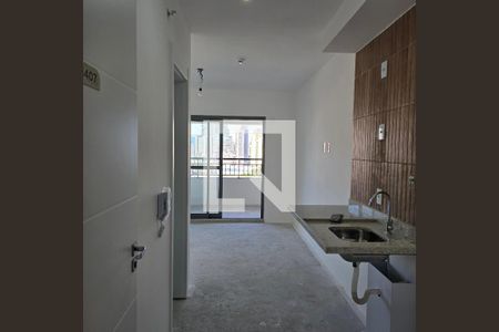Sala/Cozinha/Quarto de kitnet/studio à venda com 1 quarto, 27m² em Vila Pirajussara, São Paulo