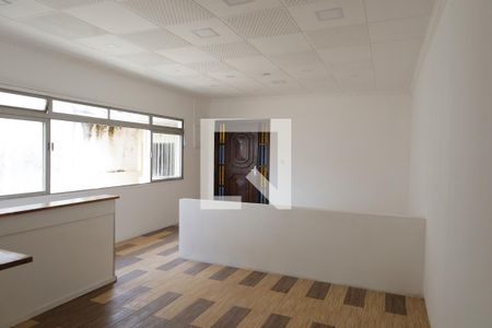 Casa à venda com 3 quartos, 175m² em Jardim Tupã, São Paulo