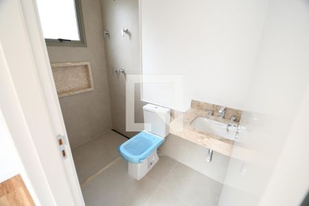 Banheiro Suíte 1 de casa de condomínio à venda com 3 quartos, 155m² em Loteamento Santa Ana do Atibaia -- Sousas, Campinas