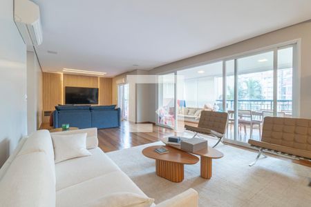 Sala de apartamento à venda com 3 quartos, 226m² em Vila Nova Conceição, São Paulo