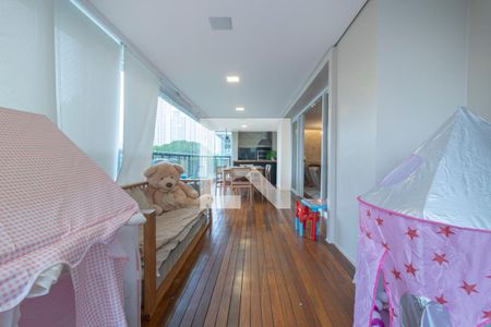 Varanda gourmet de apartamento à venda com 3 quartos, 226m² em Vila Nova Conceição, São Paulo
