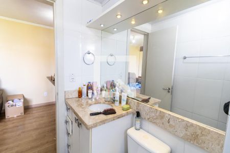 Banheiro de apartamento para alugar com 2 quartos, 50m² em Restinga, Porto Alegre