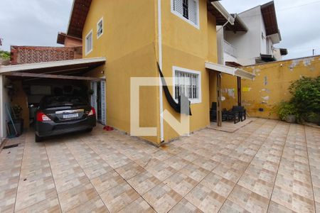 Quintal - Garagem de casa à venda com 3 quartos, 98m² em Parque Jambeiro, Campinas