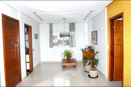 Sala de casa à venda com 3 quartos, 360m² em São Gabriel, Belo Horizonte