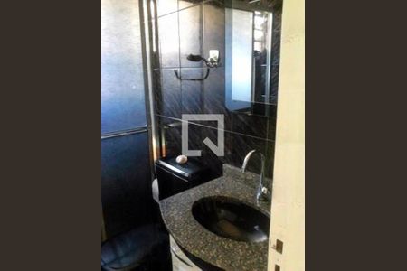 Casa à venda com 3 quartos, 216m² em Km 18, Osasco