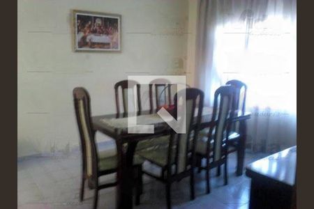 Casa à venda com 3 quartos, 216m² em Km 18, Osasco