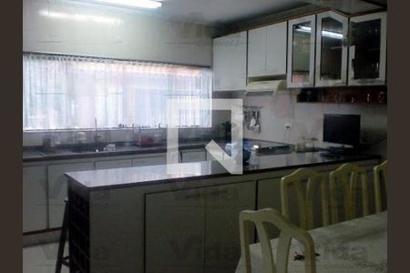 Casa à venda com 3 quartos, 200m² em City Bussocaba, Osasco
