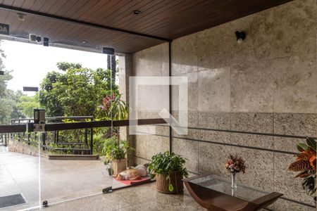 Hall de entrada de apartamento à venda com 3 quartos, 100m² em Havaí, Belo Horizonte