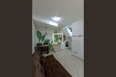 Sala de casa de condomínio para alugar com 1 quarto, 44m² em Cidade Ocian, Praia Grande