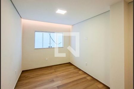 Quarto de casa para alugar com 2 quartos, 70m² em Vera Cruz, Belo Horizonte