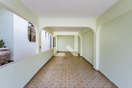 Garagem de casa à venda com 3 quartos, 150m² em Vila Bonilha, São Paulo