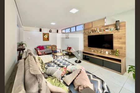 Apartamento à venda com 3 quartos, 214m² em Manacás, Belo Horizonte