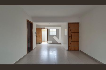Sala de casa de condomínio à venda com 3 quartos, 143m² em Vila Curuçá, Santo André