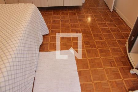 Quarto 1 de apartamento para alugar com 2 quartos, 102m² em Gonzaga, Santos