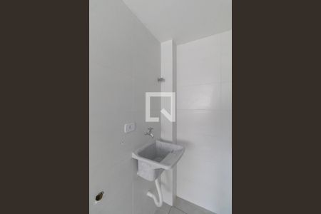 Sala/Cozinha/Área de Serviço  de apartamento para alugar com 2 quartos, 40m² em Vila Ré, São Paulo