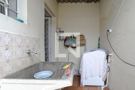 Área de Serviço de casa para alugar com 2 quartos, 250m² em Parque Monte Libano, Mogi das Cruzes