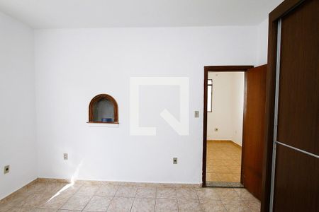 Quarto 1 de casa para alugar com 3 quartos, 300m² em Padre Eustáquio, Belo Horizonte