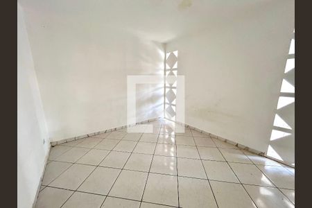 Sala de casa para alugar com 1 quarto, 45m² em Jardim Santa Mena, Guarulhos