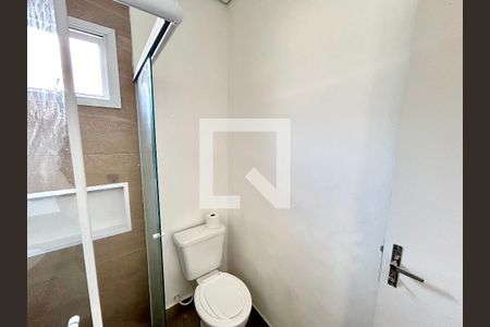 Banheiro  de casa para alugar com 1 quarto, 45m² em Jardim Santa Mena, Guarulhos