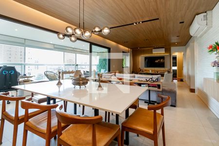 Sala de apartamento à venda com 3 quartos, 178m² em Jardim das Acacias, São Paulo