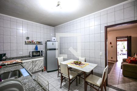 Cozinha de casa à venda com 2 quartos, 100m² em Chácara Agrindus, Taboão da Serra