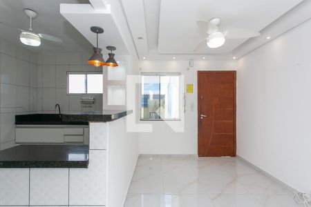 Sala de apartamento para alugar com 2 quartos, 42m² em Conjunto Residencial José Bonifácio, São Paulo