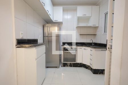 Cozinha de apartamento para alugar com 2 quartos, 56m² em Vila Progresso, Santo André