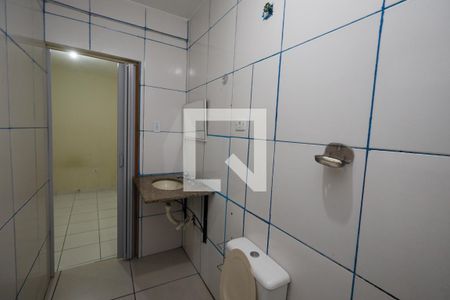 Banheiro  de apartamento à venda com 1 quarto, 39m² em Conjunto Promorar Vila Maria Iii, São Paulo