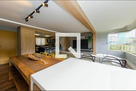 Sala  de apartamento à venda com 4 quartos, 125m² em Buritis, Belo Horizonte