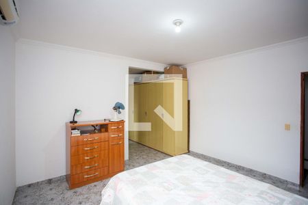 Quarto Suite Casa 1 de casa à venda com 5 quartos, 250m² em Jardim das Laranjeiras (zona Sul), Diadema