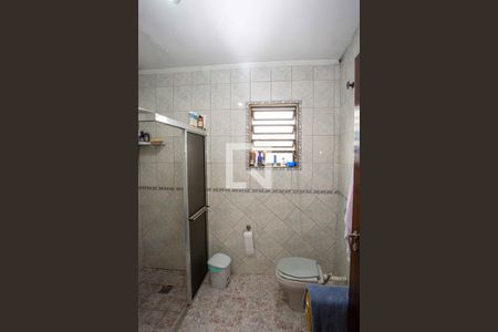 Banheiro da Suíte Casa 1 de casa à venda com 5 quartos, 250m² em Jardim das Laranjeiras (zona Sul), Diadema