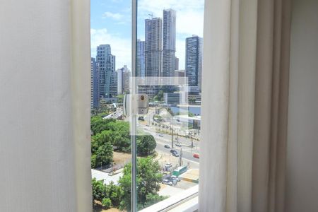 Sala de apartamento para alugar com 3 quartos, 85m² em Stiep, Salvador