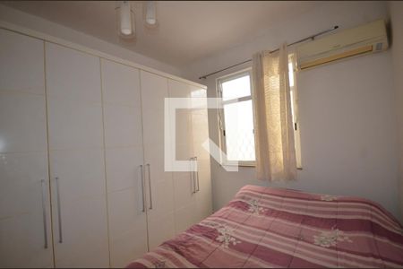 Quarto 2 de casa para alugar com 2 quartos, 325m² em Vila Valqueire, Rio de Janeiro