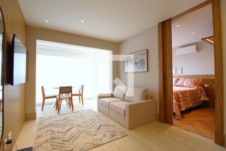 Sala/Cozinha de apartamento para alugar com 1 quarto, 36m² em Indianópolis, São Paulo