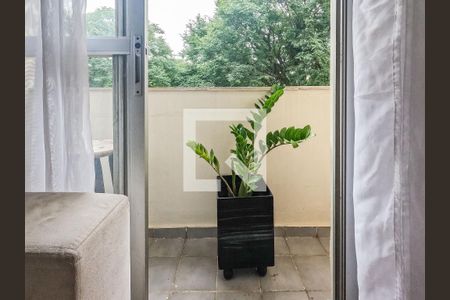 Apartamento à venda com 3 quartos, 58m² em Parque Maria Domitila, São Paulo