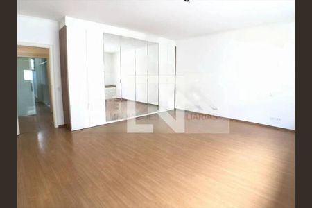 Casa à venda com 6 quartos, 850m² em Moema, São Paulo