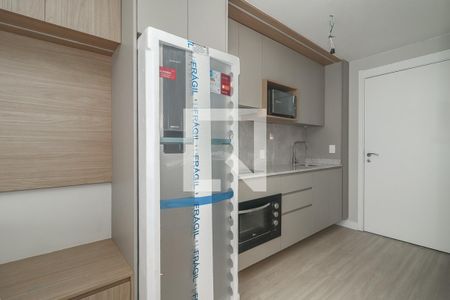 Sala / Quarto / Cozinha de apartamento para alugar com 0 quarto, 26m² em Passo D’areia, Porto Alegre