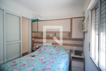 Quarto 1 de casa à venda com 3 quartos, 94m² em Jardim Sabará, Porto Alegre