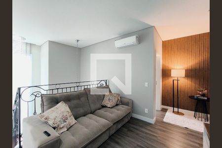 Sala de TV de casa de condomínio à venda com 3 quartos, 232m² em Recanto Quarto Centenario, Jundiaí