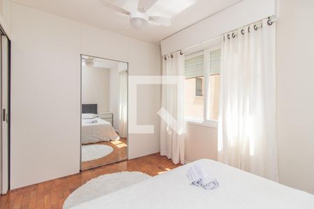 Quarto 1 de apartamento para alugar com 2 quartos, 78m² em Menino Deus, Porto Alegre