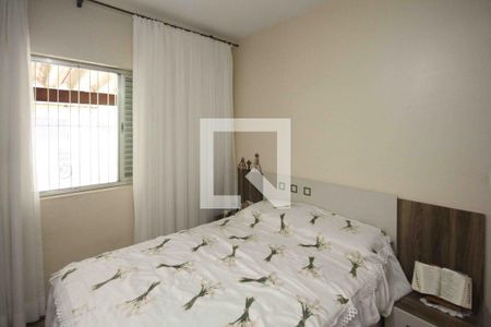 Casa à venda com 3 quartos, 250m² em Jardim Sapopemba, São Paulo