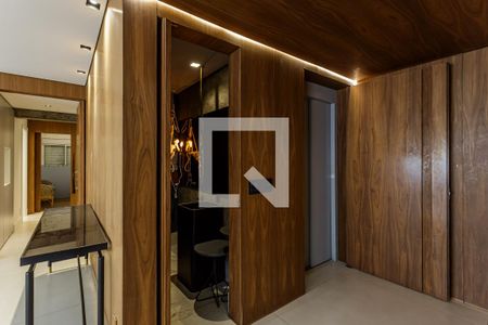 Sala de apartamento para alugar com 3 quartos, 184m² em Moema, São Paulo